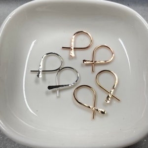 Tiny teardrop hugging hoop earrings, mini teardrop sleeper hoops, little hammered threaders, dainty everyday earrings, minimalist jewelry