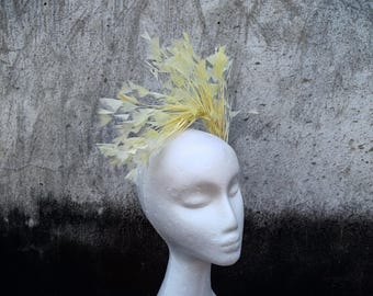 Goose Feather Wired Millinery Hat Mount Ivory