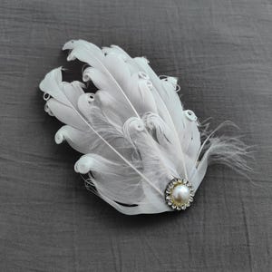 2PCS white Goose Feather hair pin Millinery wedding bridal Fascinator Hair Clip