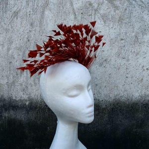Goose Feather Wired Millinery Hat Mount silver