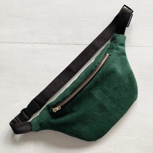 2 Größen Dunkelgrüne Bauchtasche in Mittel-Wales Cord - Gürteltasche/Bauchtasche/Gürteltasche/Cross-Body/Leichtgewicht Tasche/ Vegan