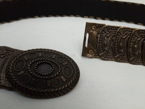 Metal Elasticated Belt with oval clasp