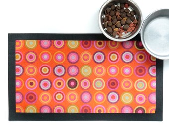 Tapis de nourriture pour animaux de compagnie imperméable coloré, tapis d’aliments antidérapants modernes résistants à l’eau, tapis de nourriture pour animaux de compagnie lavable, tapis de sol coloré pour chats, tapis d’alimentation