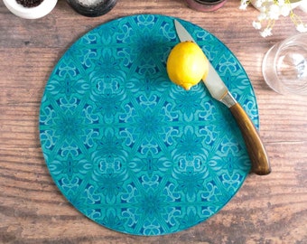 Deep green-blue Trivet / Chopping Board, botanical print, 30cm 12in chopping board, heatproof pot stand, glass serving platter, Morris & Co