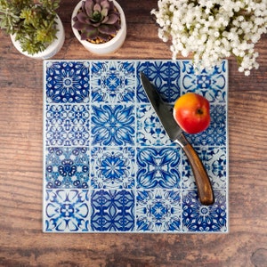 Blue & white 'mixed tiles' Chop Board, Dutch Delft worktop protector, Amsterdam Kitchen, Delftware serving platter, retro kitchen decor,
