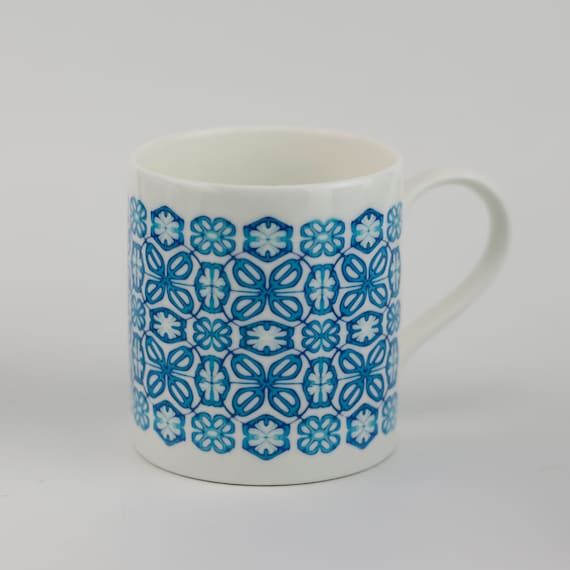 Elegant Espresso & Arabic coffee cups. These paper cups are Elegant Espresso & Arabic coffee cups. These paper cups are