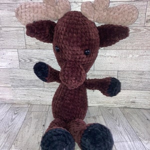 Crochet moose