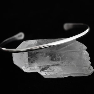 Silberarmreif, Silber-Stapelarmband, Sterling-Silberarmband, massiver Silberarmreif, minimalistisches Stapelarmband