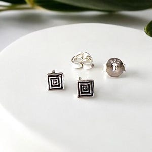 Square Stud Earrings Sterling Silver – Small Minimalist Earrings, Geometric Jewellery for Everyday Wear or Gift for Her