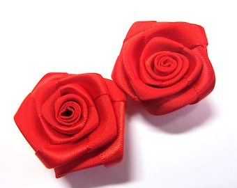 ROSEBUD SATIN RED 35 MM FLOWER