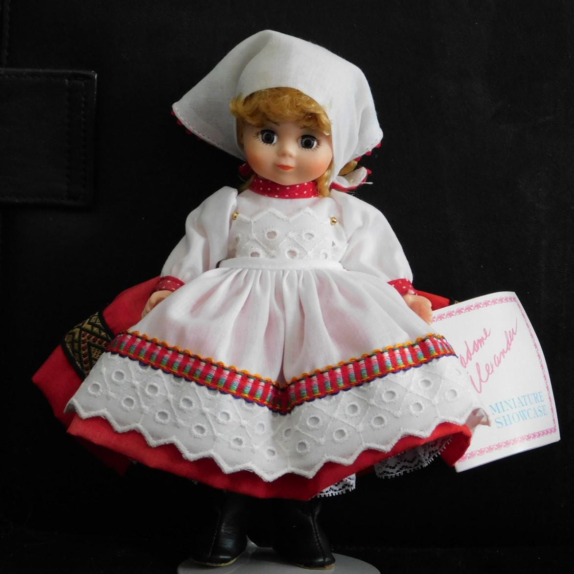 Madame Alexander World Country Dolls 1980s 8