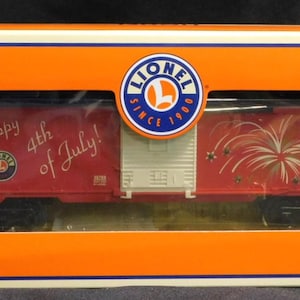 The Lionel 6-36769 Fourth of July Lighted Boxcar is an O Gauge Model that Celebrates Independence Day.