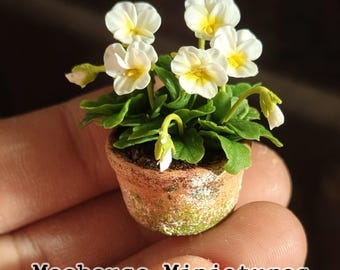 Miniaturas para casa de muñecas HECHAS A MANO Jardín de hadas Flor de pensamiento Planta 1 maceta de Meohouse