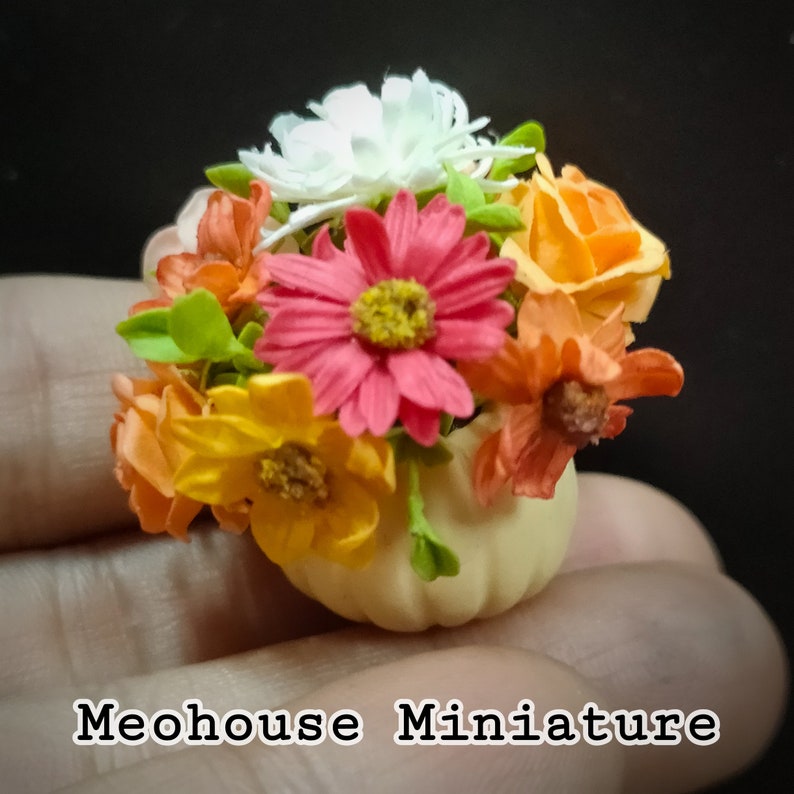 Dollhouse Miniatures HANDMADE Flower Pumpkin Pot Thanksgiving