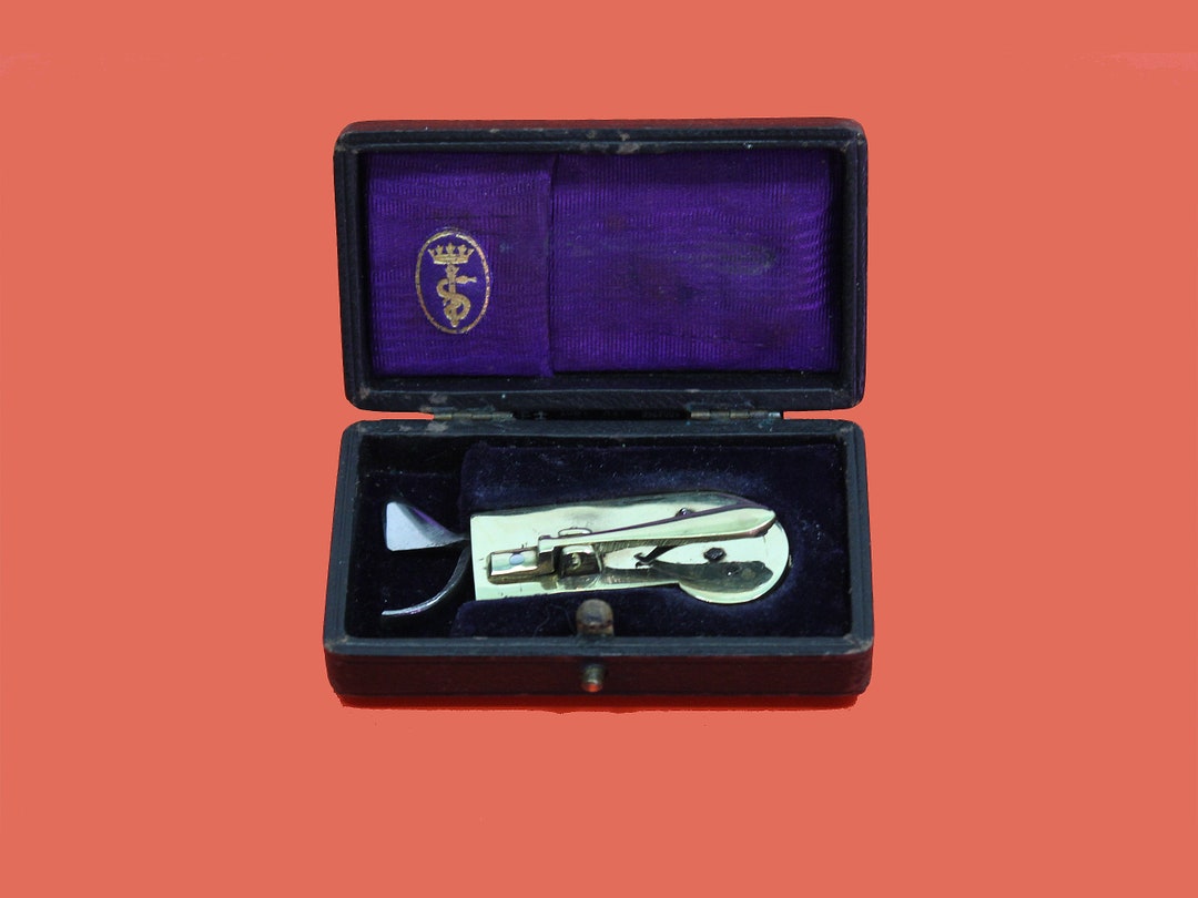 Fleam Blood-letting Instrument - 1800s- Excellent Condition With ...