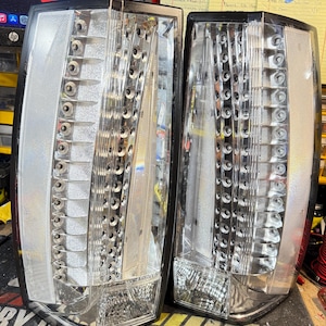 07-14 Cadillac Escalade All Clear taillights