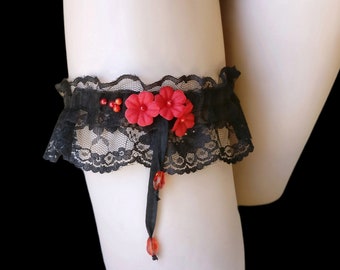 Size S-M, black lace garter with red flowers and beads, one size, burlesque garter