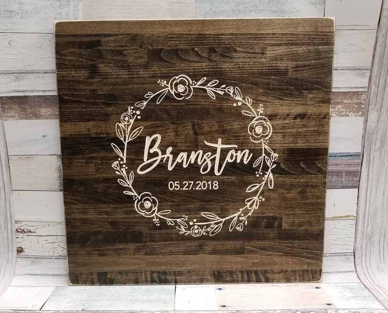 Flower Guest Book Alternative, Guestbook Alernatives, Wedding Guestbook, Wood shops Guestbook Sign, Beautifully Engraved Wedding Guestbook, wreath