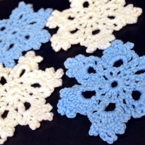 Set of 6 Christmas Snowflake Crocheted coasters - Light Blue and White Acrylic coasters, Mug coasters, Custom Colors Available