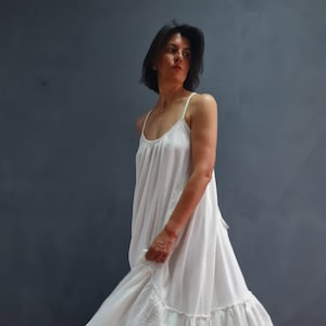 Robe longue blanche, robe longue longue, robe d&#39;été blanche, robe longue à fines bretelles, robe longue à bretelles, robe blanche pour femme, robe longue pour femme