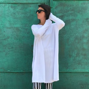 White Long Blouse, White Sweater Dress, Womens White Tunic, Oversized White Tunic, White Tunic Dress, Loose Fit White Tunic, Long Sleeves