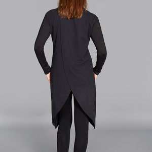 Tunique asymétrique noire, tunique Maxi femme, haut long, tunique taille plus, tunique à manches longues, tunique noire, tunique noire femme, chemisier taille plus image 5