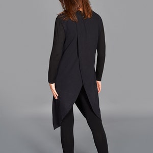 Tunique asymétrique noire, tunique Maxi femme, haut long, tunique taille plus, tunique à manches longues, tunique noire, tunique noire femme, chemisier taille plus image 4