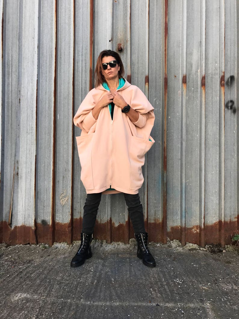 Manteau dhiver, manteau taille plus, manteau rose, manteau de laine, manteau ample, vêtements davant-garde, mode minimaliste, manteau surdimensionné, manteau extravagant image 2