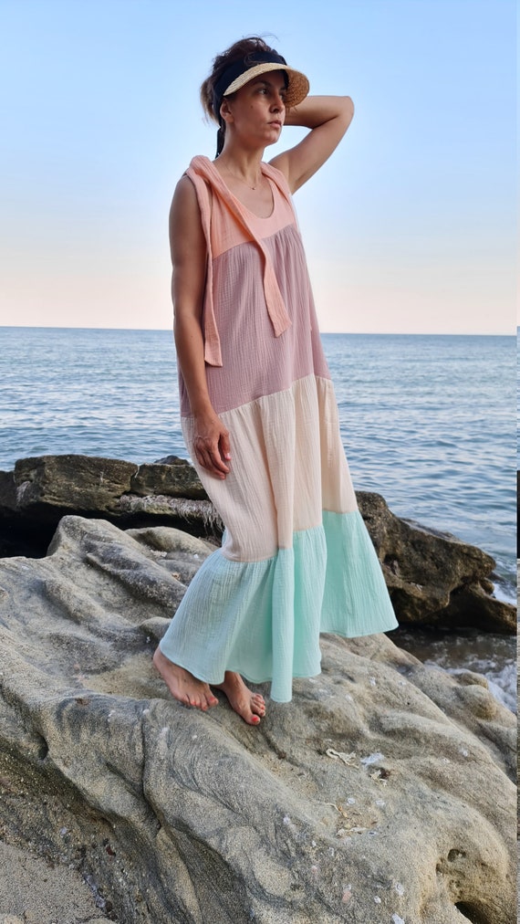 knee length cream lace dress self-portrait - Tulle Midi color:Ivory Lace With Champagne Lining 40% Nylon NonRHDeep Outfit Details:, Light Blue