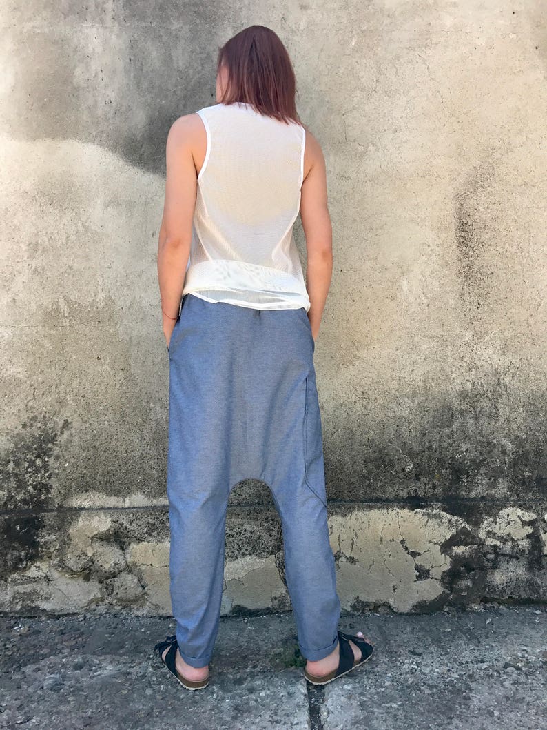 Pantalon en denim, Sarouel pour femme, Pantalon à entrejambe bas, Pantalon en denim, Pantalon ample, Pantalon à entrejambe bas, Jean bleu pour femme, Vêtements urbains image 3