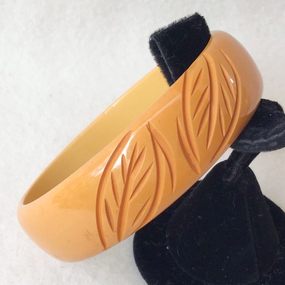 Carved Bakelite Bangle Bracelet Butterscotch Cata… - image 1