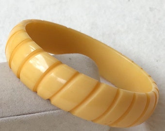 Bakelite Bangle Bracelet Carved Banana Yellow Track Spiral Design Catalin Cuff 5/8" Wide Vintage Art Deco Costume Jewelry Accessory 1930's