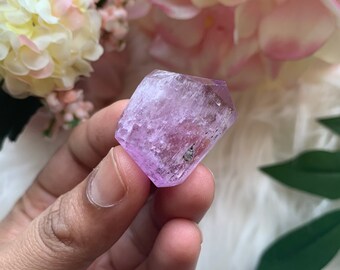 polished kunzite