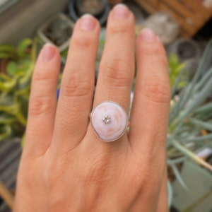 Hawaiianische Puka Muschel mit Swarovski Crystal Sterling Silber Bezel Set Ring
