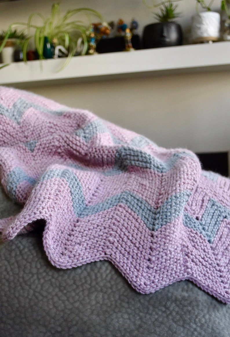 Mavericks Blanket Pattern, PDF Pattern, knitting pattern, hand knit shawl, Gifts for Knitters, chevron blanket, pattern only, blanket, knit image 1