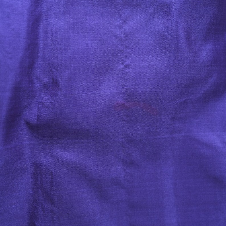 jupe portefeuille en soie violette des années 1970 image 9