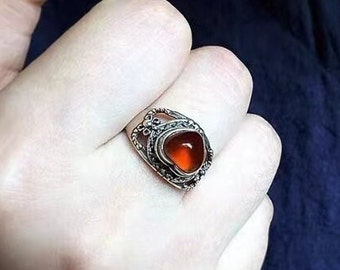 Silver  garnet  ring ，garnet  8*6mm，Gift for her，retro style， gift for mum