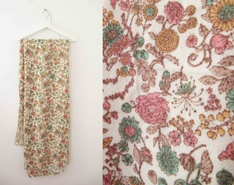 Vintage Woven Wool Pastel Floral Fabric 1.8 meters x 140cm wide 25% Off Purchasing 2 or more items MORETHANONE25