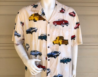 Size mediumlarge Men\u2019s vintage 1990\u2019s vintage car print button up shirt