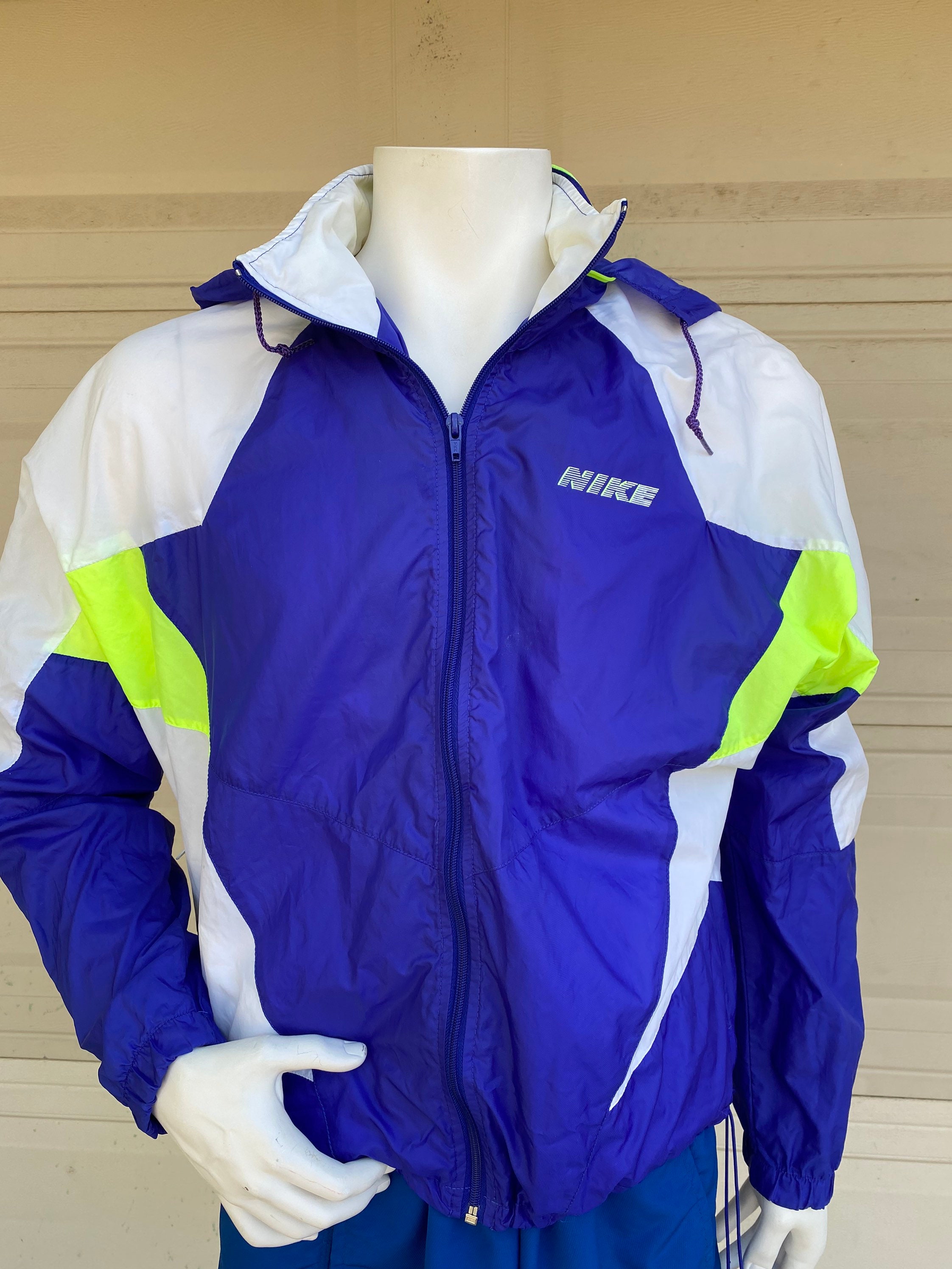 VINTAGE NIKE GREEN/PURPLE MONOGRAM WINDBREAKER - Primetime