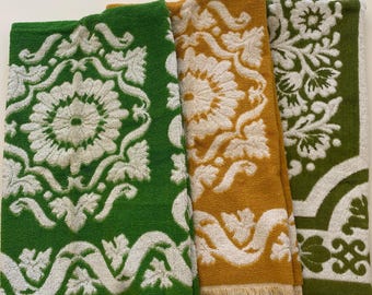 Vintage 70s 80s Fringed Bath Towel: Golden Yellow, Avocado Green, Kelly Green Your Choice