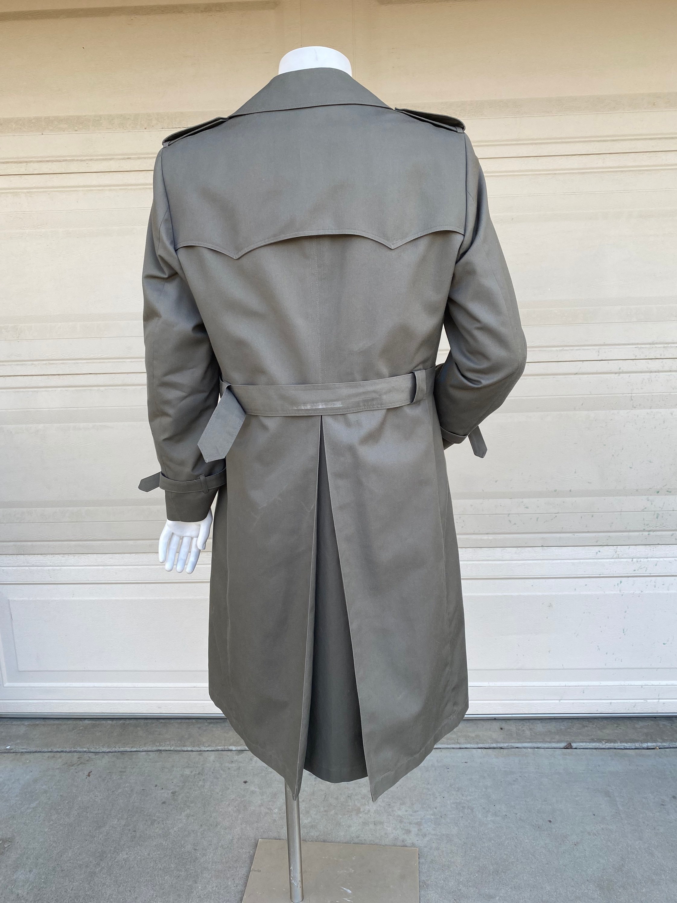 Vintage Military Style Jacket // Olive Green Overcoat