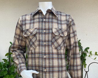 1960s 1970s Wool Pendleton Shirt Tan Plaid Oxford Button Down Pendleton Country Traditionals Size Small