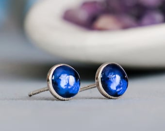 Puces d'oreilles saphir, Puces d'oreilles saphir en argent sterling, Puces d'oreilles bleues, Puces d'oreilles pour homme | Créations Moonkist