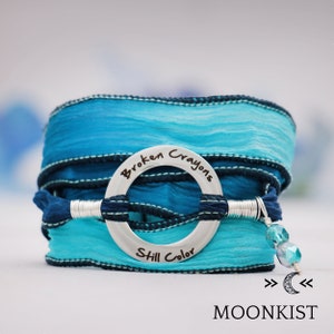 Crayones rotos colorean, pulsera ajustable de seda, regalo para animar a un amigo, regalo de ánimo en tiempos difíciles / Moonkist Creations