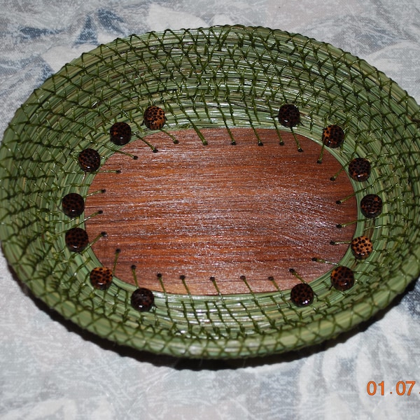 Pine Needle Basket "Walnut Adventure"