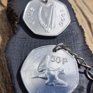 Authentic Irish 50p Coin Keychain – Vintage Irish Coin – Lucky Ireland Gift – Unique Irish Souvenir – Celtic Gift for Him or Her
