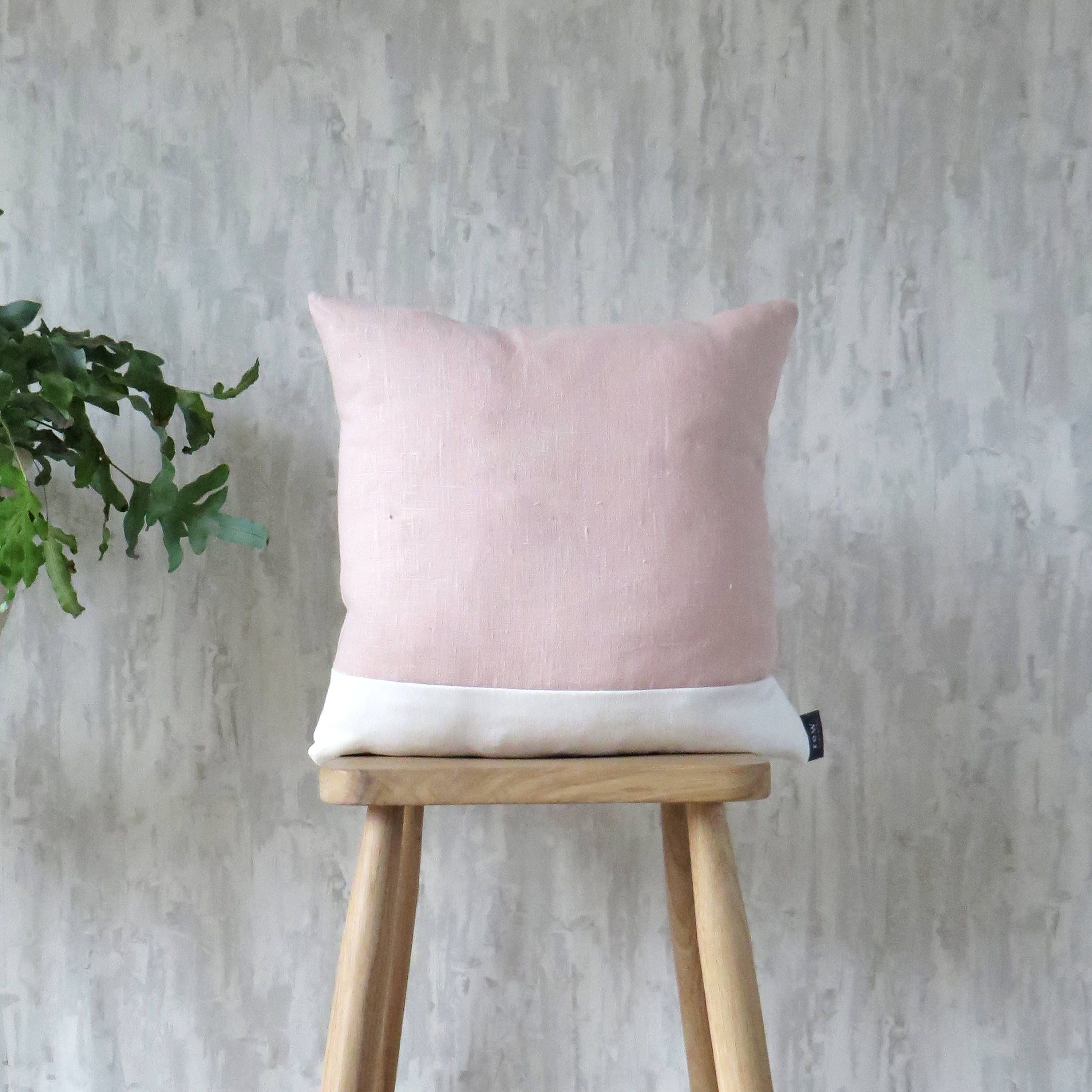 Rose Rose et Coussin Blanc, Mélange de Coton Lin Bande Rose