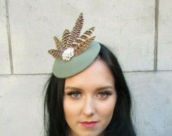 Khaki Sage Green Cream Brown Pheasant Feather Hat Fascinator Hair Clip Vtg 7701