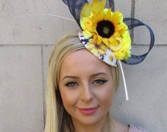 Gold Velvet Daisy Flower Fascinator Headband Hat Teardrop Races 1950s Vtg 2475